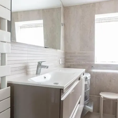 Apartment Parisian Elegance - 17th Arr *