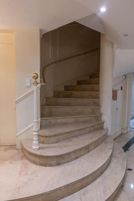 Apartment Parisian Elegance - 17th Arr